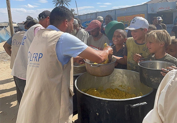 Gegen den Hunger in Gaza, Lebensmittelprojekt, Wir packen's an
